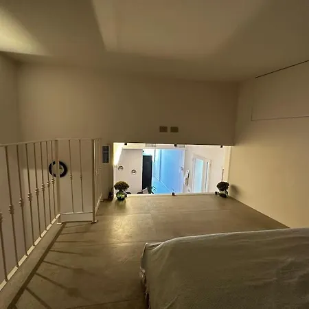Casa Flora Daire Alassio