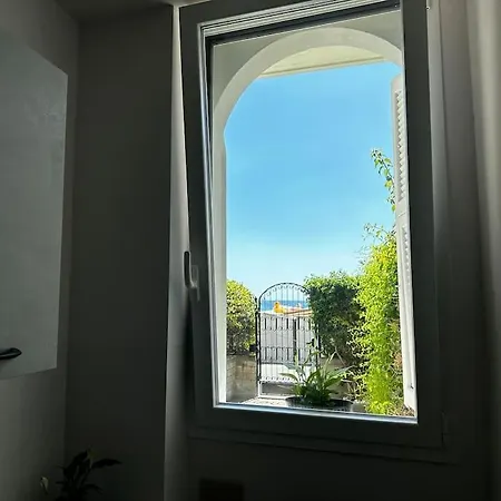 Casa Flora Daire